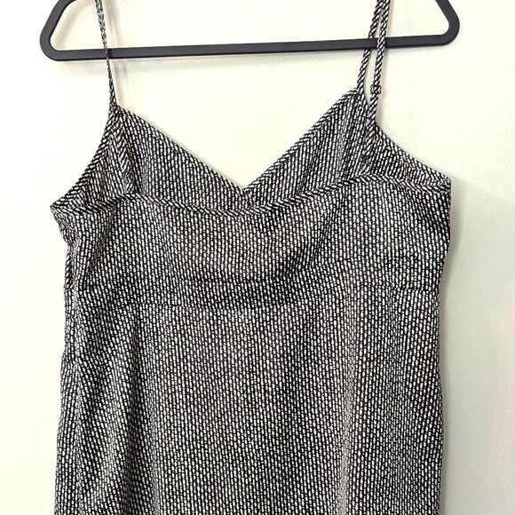 Ann Taylor Black and White Print Camisole Top. Size 14. - Picture 5 of 6